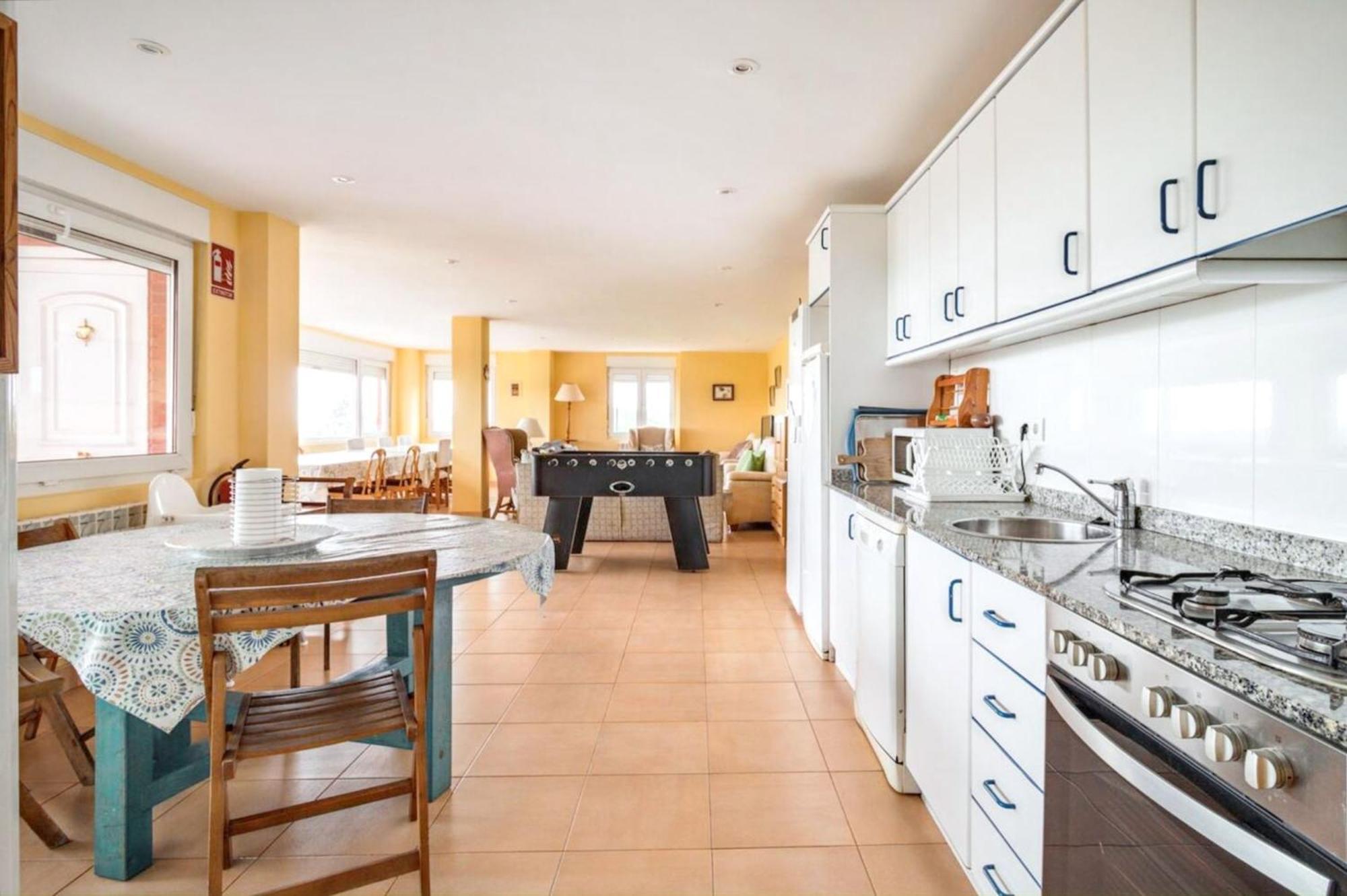 Spacious House With Sea View In Liencres + Jacuzzi Екстериор снимка