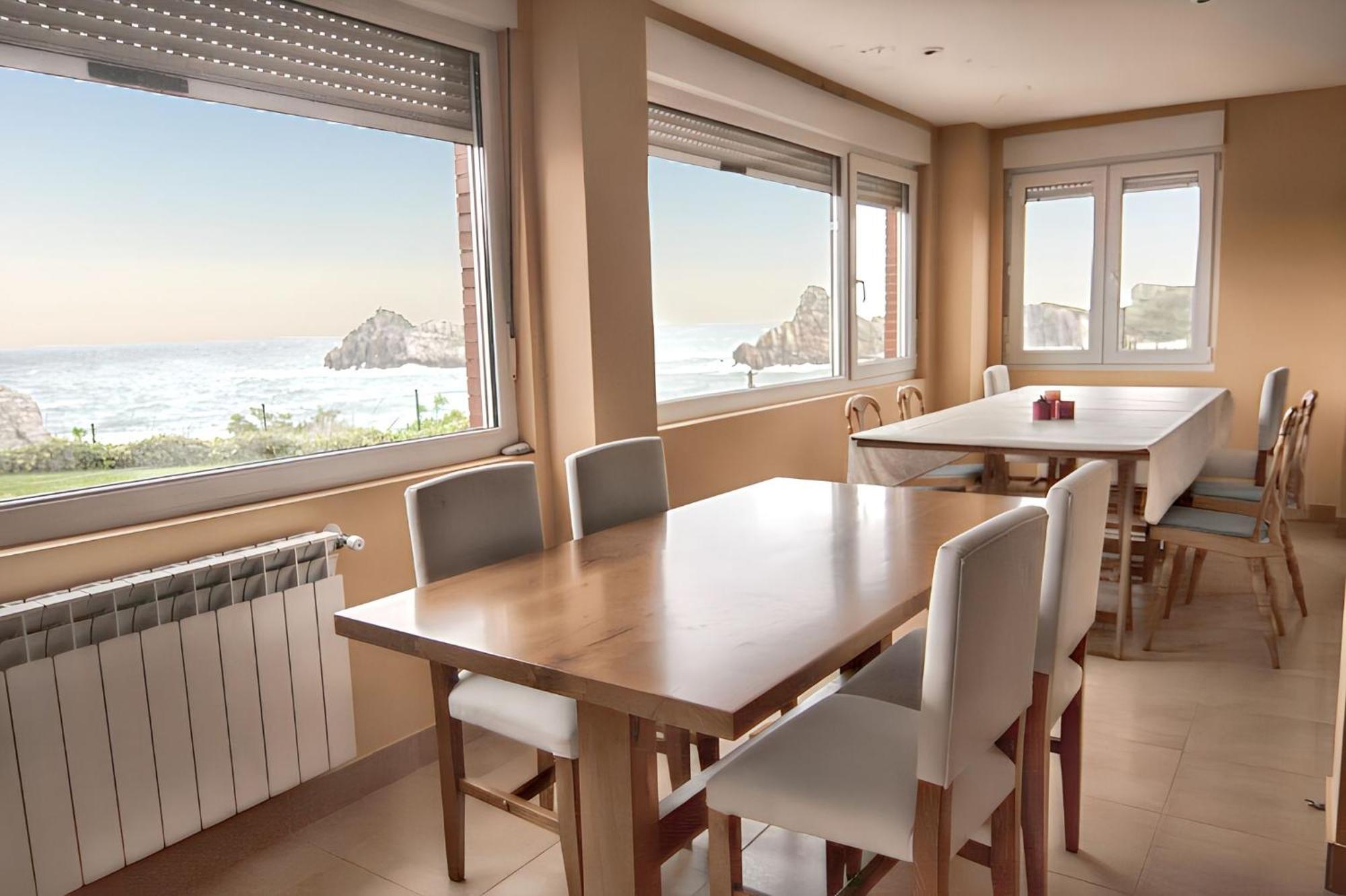 Spacious House With Sea View In Liencres + Jacuzzi Екстериор снимка
